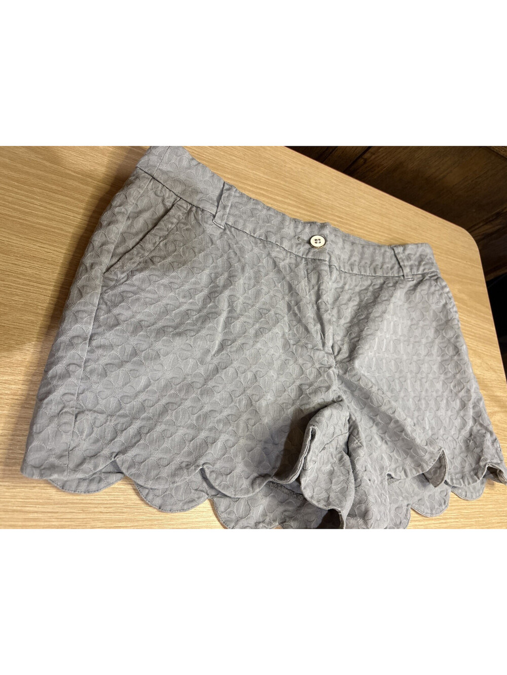 Crown & Ivy Size 12 Shelby Scalloped Shorts Gray Textured Stretch